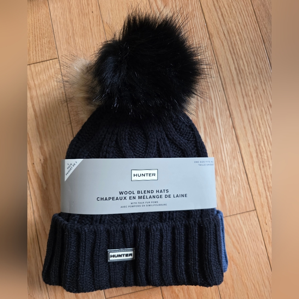 Hunter Wool Blend Hats with Faux Fur Pompom, 2 Pack, Black And Blue